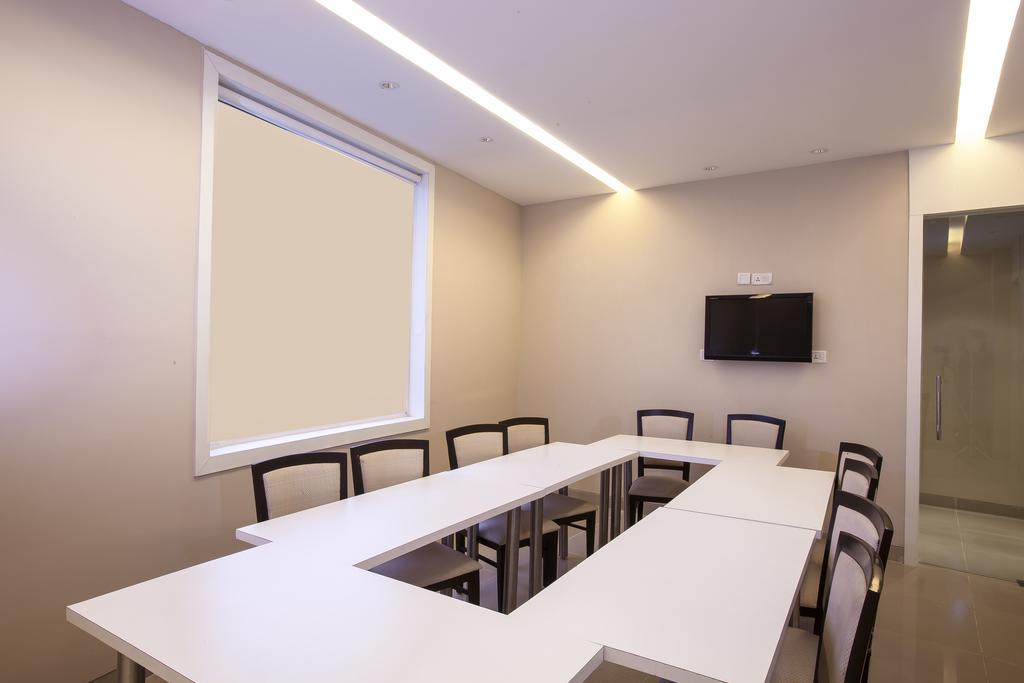 Mango Hotels, Samed Agra Agra  Kültér fotó