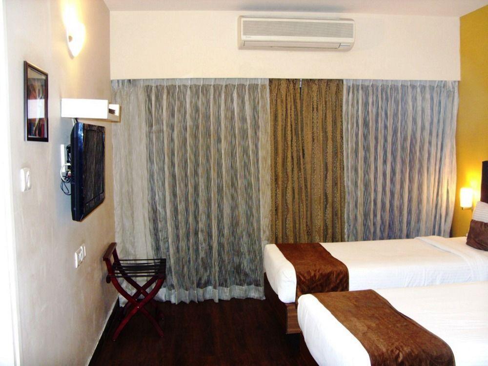 Mango Hotels, Samed Agra Agra  Kültér fotó
