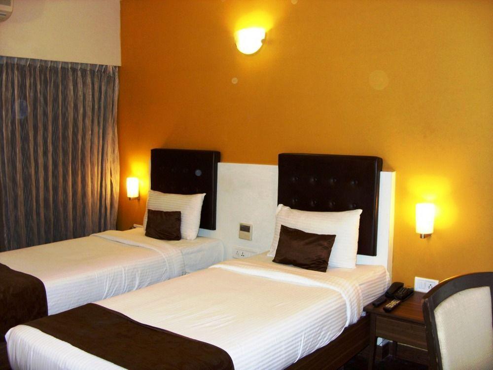 Mango Hotels, Samed Agra Agra  Kültér fotó
