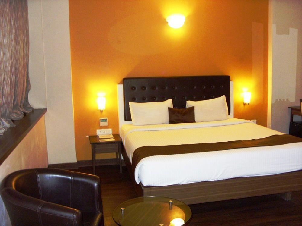 Mango Hotels, Samed Agra Agra  Kültér fotó