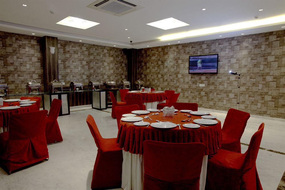 Mango Hotels, Samed Agra Agra  Kültér fotó